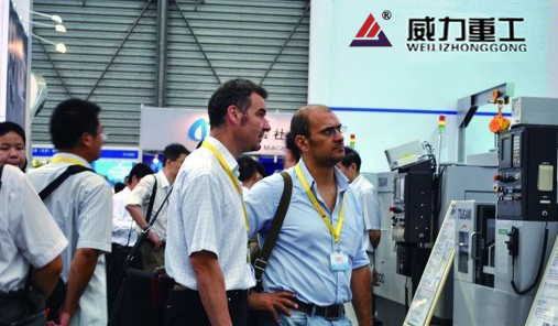 三梁四柱液壓機廠家參加